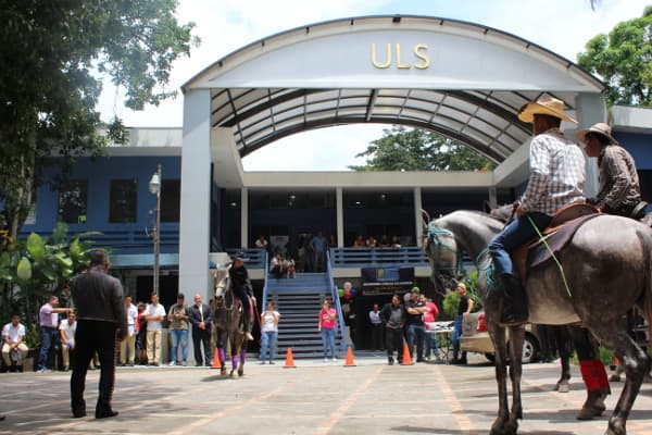 Universidad Luterana Salvadoreña (ULS) Centro Universitario Regional Cabañas (CURC)