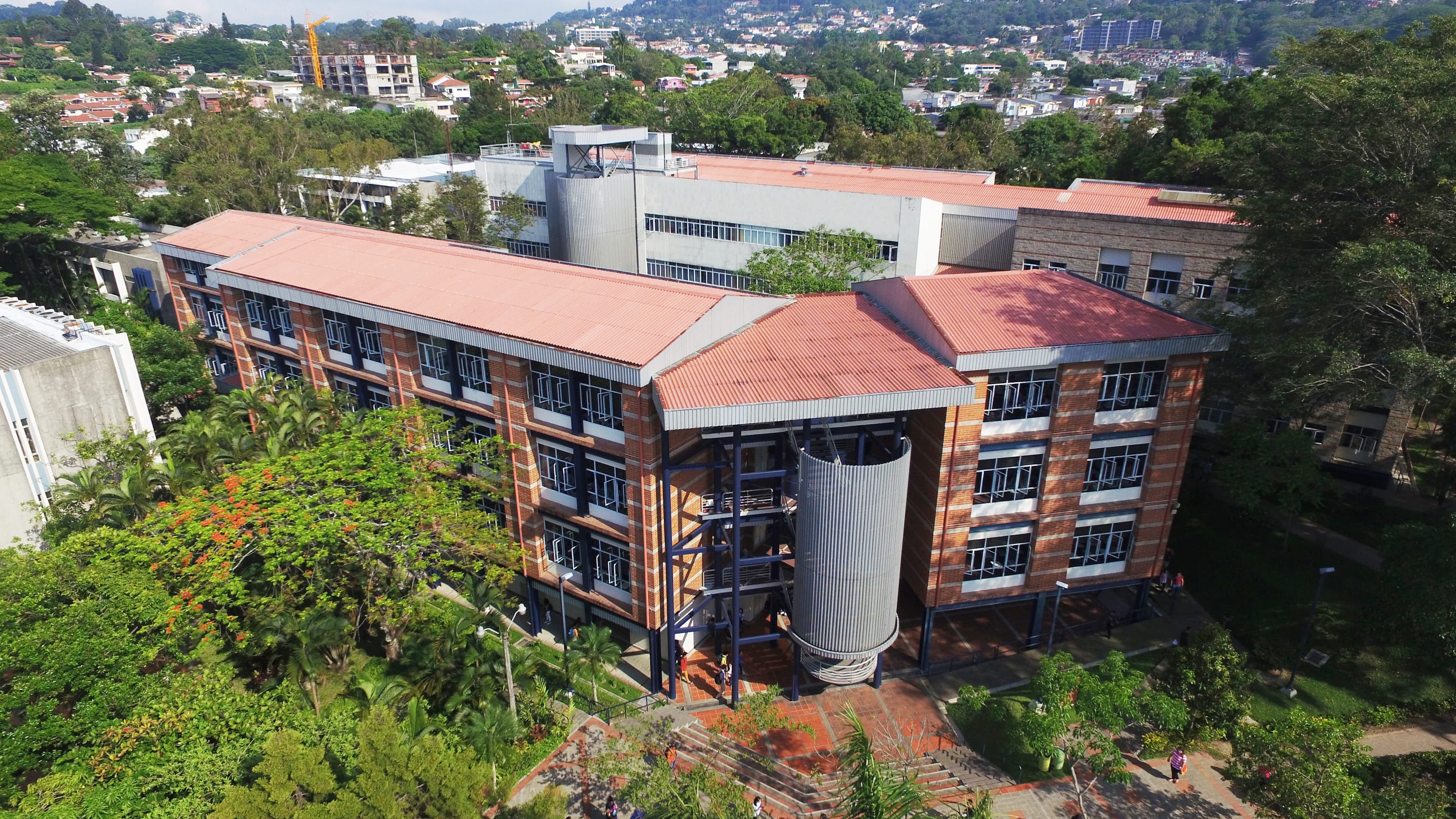 Universidad Centroamericana José Simeón Cañas (UCA)