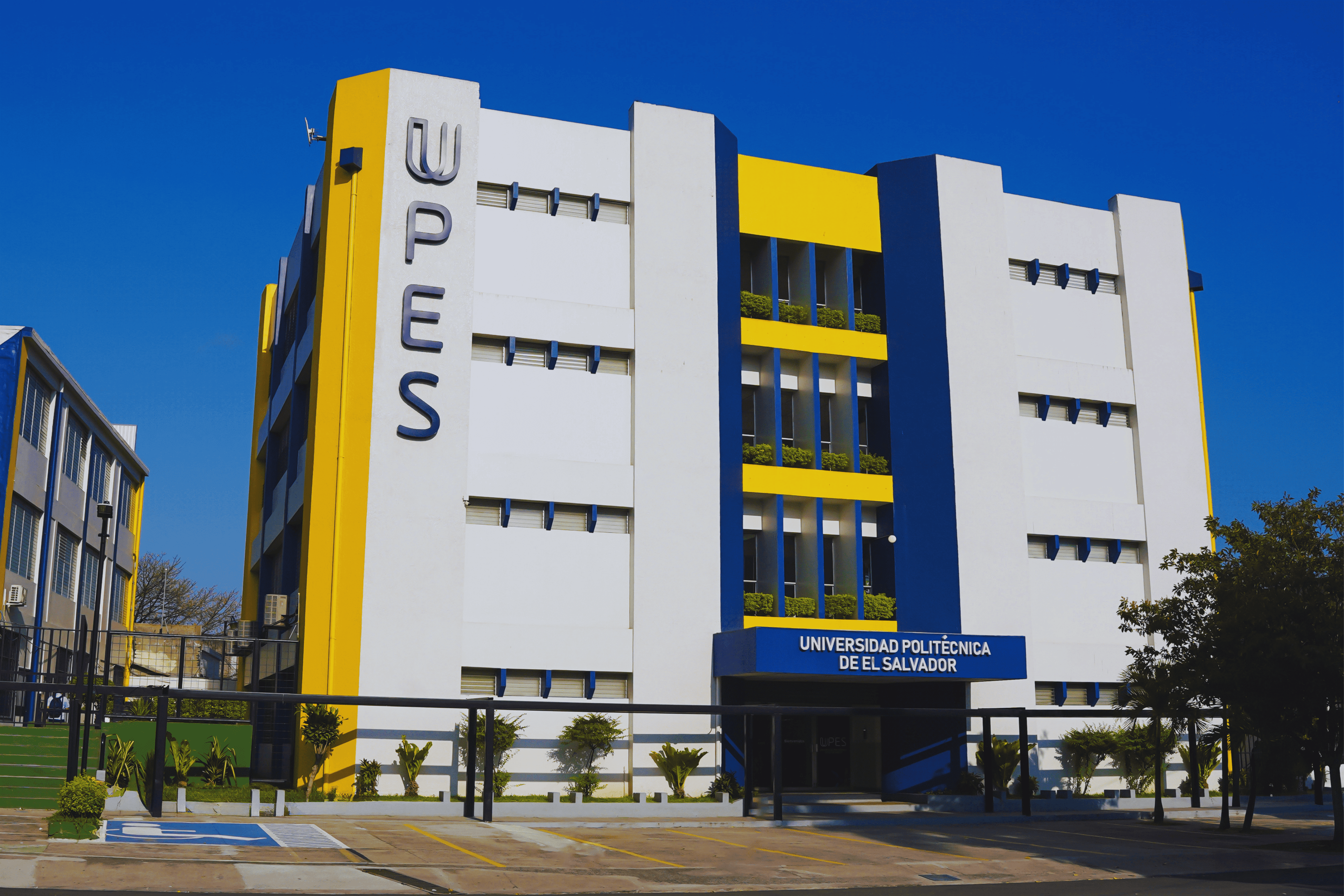 Universidad Politécnica de El Salvador (UPES)